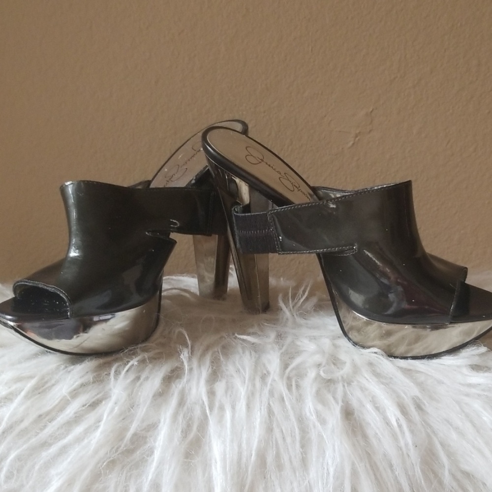 Rare Jessica Simpson silver mirror peep toed heels